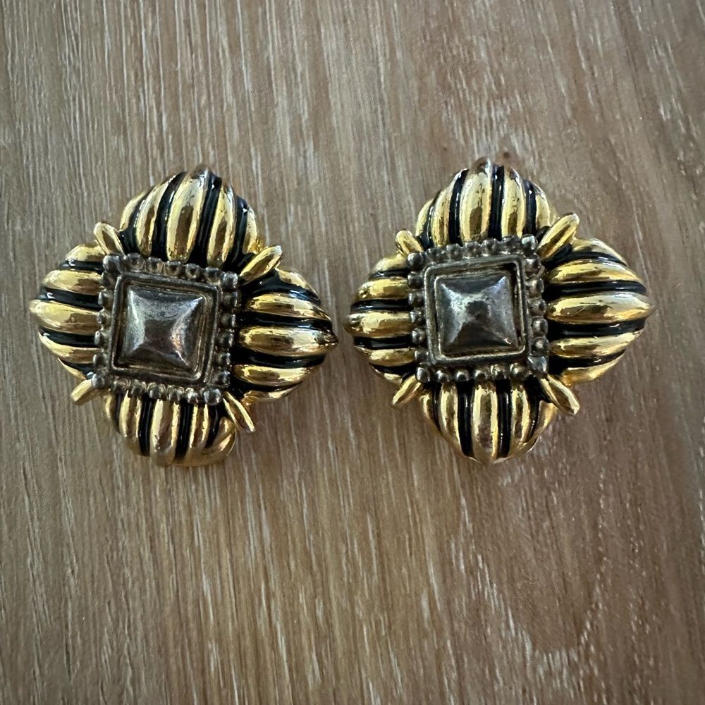 Vintage Square Gold Tone Clip On Earrings
